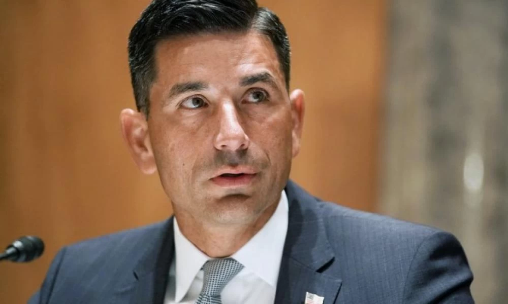 ΗΠΑ: Παραιτήθηκε ο υπουργός Εσωτερικής Ασφαλείας